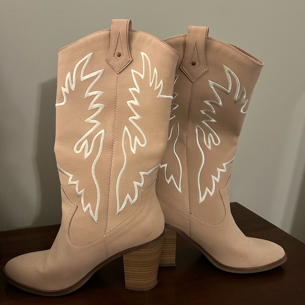 Tan Western-Style Women's Boots